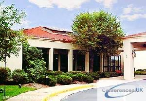 Courtyard Charlottesville North