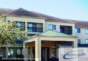 Courtyard Knoxville Cedar Bluff
