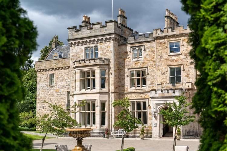 Crossbasket Castle Hotel