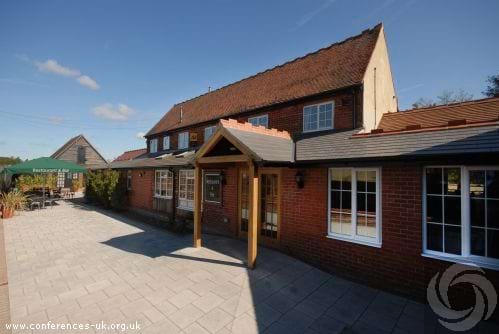 Crouchers Country Hotel and Restaurant
