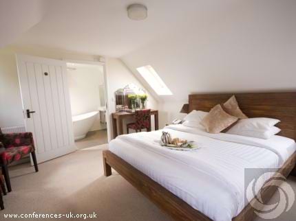 Crouchers Country Hotel and Restaurant