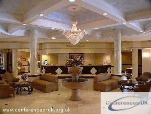 Crowne Plaza Hotel Edison