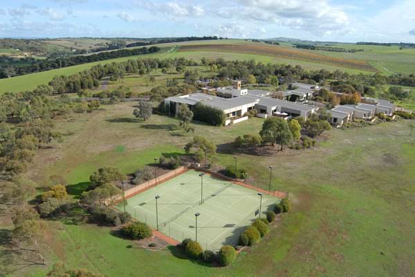 Deakin Management Centre