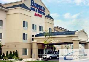 Fairfield Inn and Suites Cleveland Avon