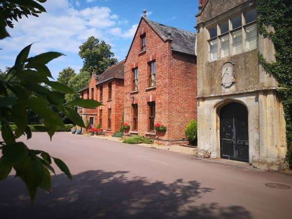 Hatherley Manor Hotel