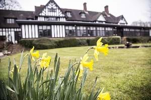 Hogarths Stone Manor Hotel
