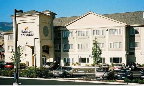 Holiday Inn Express Hotel and Suites Ashland