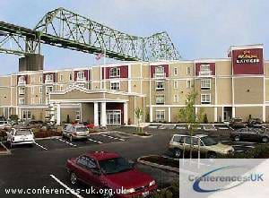 Holiday Inn Express Hotel and Suites Astoria