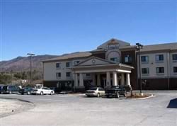 Holiday Inn Express Hotel and Suites Claypool Hill