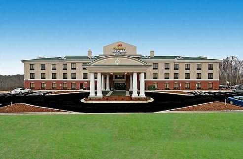 Holiday Inn Express Hotel and Suites Greensboro-East