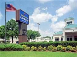 Holiday Inn Express Hotel and Suites Huntsville University Drive