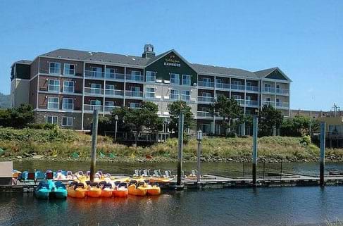 Holiday Inn Express Hotel and Suites Seaside-Convention Center