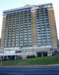 Holiday Inn ROSSLYN @ KEY BRIDGE