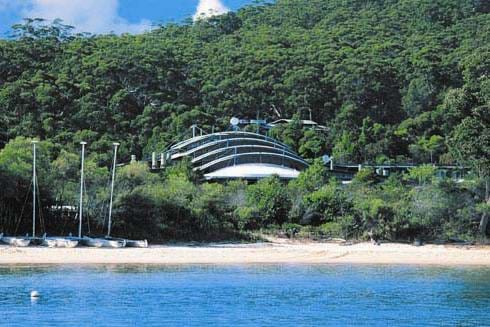 Kingfisher Bay Resort