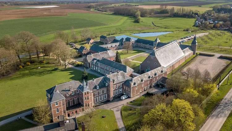 La Grande Abbaye de La Ramee