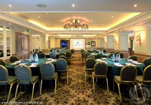 Macdonald Compleat Angler Marlow