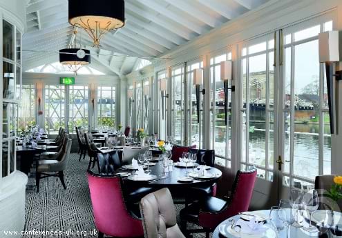 Macdonald Compleat Angler Marlow