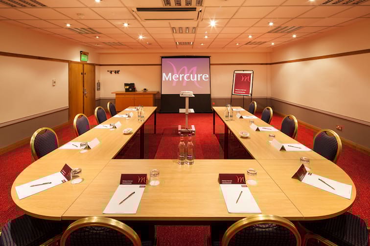 Mercure Maidstone Great Danes Hotel