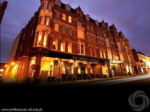 Metropole Ryan Hotel