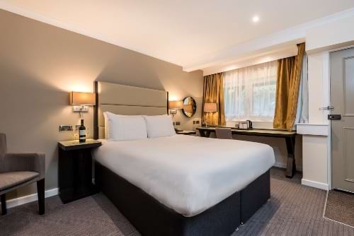 New Place Hotel