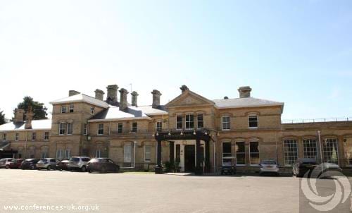 Ponsbourne Park Hotel Hertfordshire