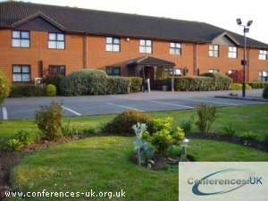Redwings Lodge