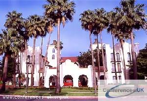 Renaissance Casa De Palmas Hotel