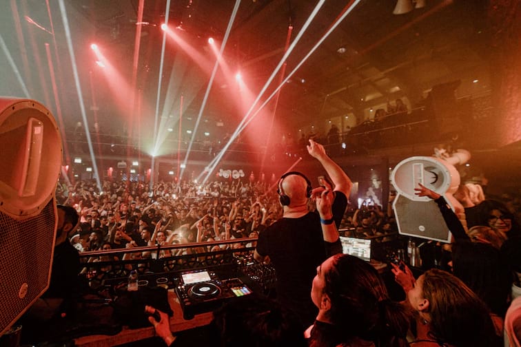 Studio 338