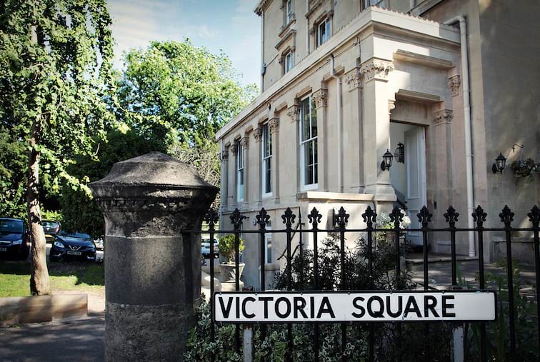 Victoria Square Hotel