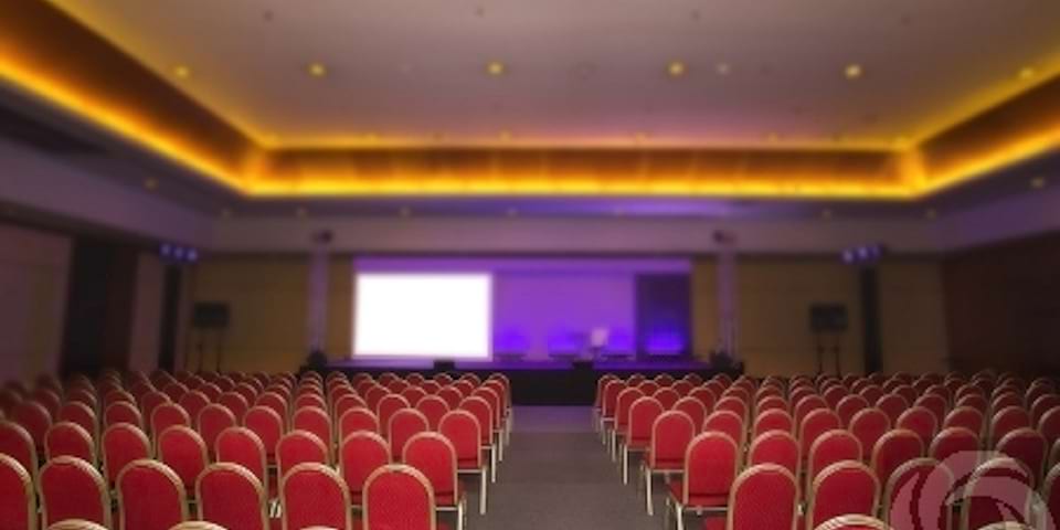Finding the Perfect Conference Venue with Conferences UK